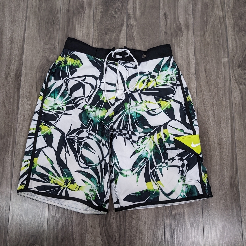 Nike Men's Swim Shorts Board Floral Palm Fronds Medium